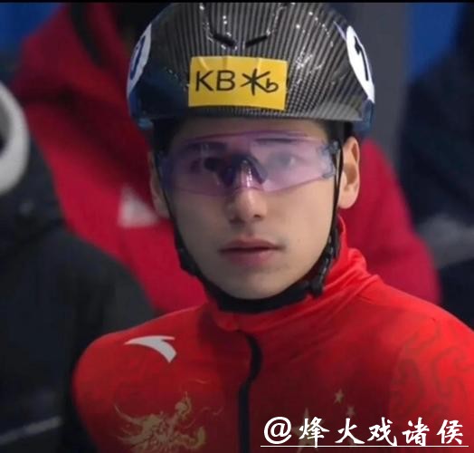 有惊无险！刘少昂稳。林孝埈险，孙龙震！三人晋级方式各异，两个均与裁决相关，瞬间引发冰场内外巨大争议，短道速滑场上的戏太精彩了！