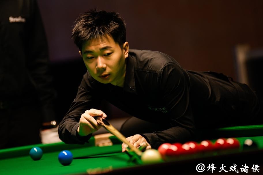 吕昊天、周跃龙通关决胜轮晋级斯诺克英锦赛正赛