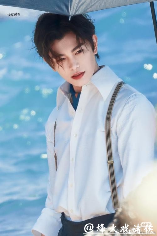 《年少有为》裴谦开豪车跑滴滴送外卖,司马先生一句“我特别理解你”,才知,他给裴谦100万创业的真实原因 《年少有为》裴谦开豪车跑滴滴送外卖,司马先生一句“我特别理解你”,才知,他给裴谦100万创业的真实原因